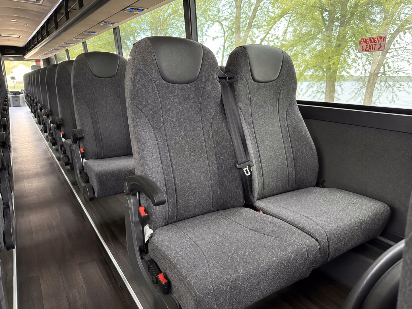 guest shuttle service from league city hotels to your wedding venue